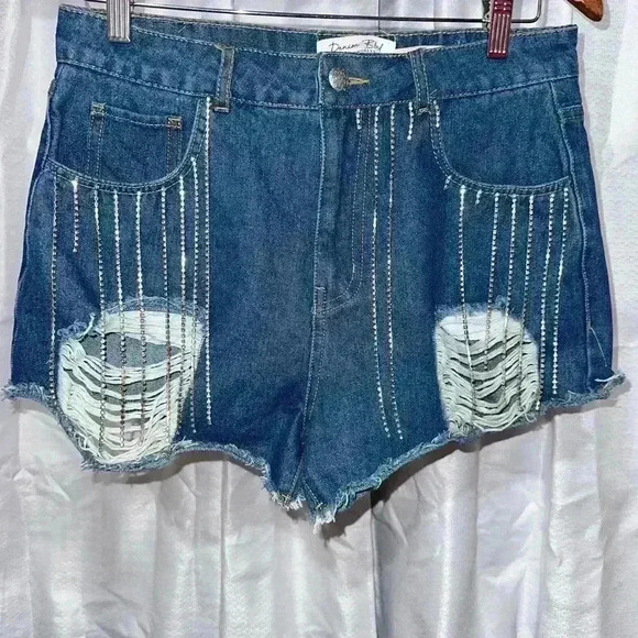 Denim Blvd Bedazzled Destressed Denim Shorts Blue M Size - Picture 1 of 13